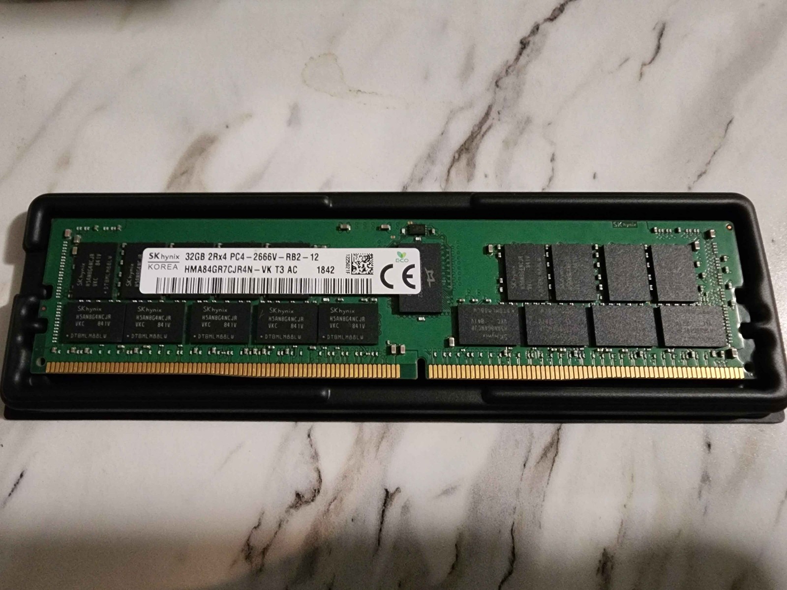SK Hynix 32GB 2Rx4 DDR4 PC4-2666V HMA84GR7CJR4N-VK T3 AC 1842 ECC Server Memory