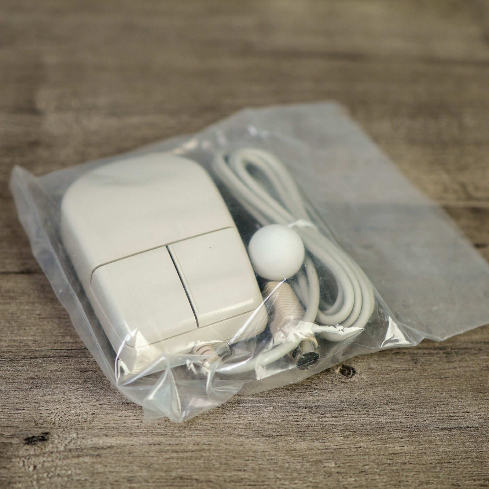 Vintage TX-2B Bus Mouse 2-Button HQA2VTDBK1 NOS Sealed Original Bag Retro PC Vintage TX-2B Bus Mouse 2-Button HQA2VTDBK1 NOS Sealed Original Bag Retro PC