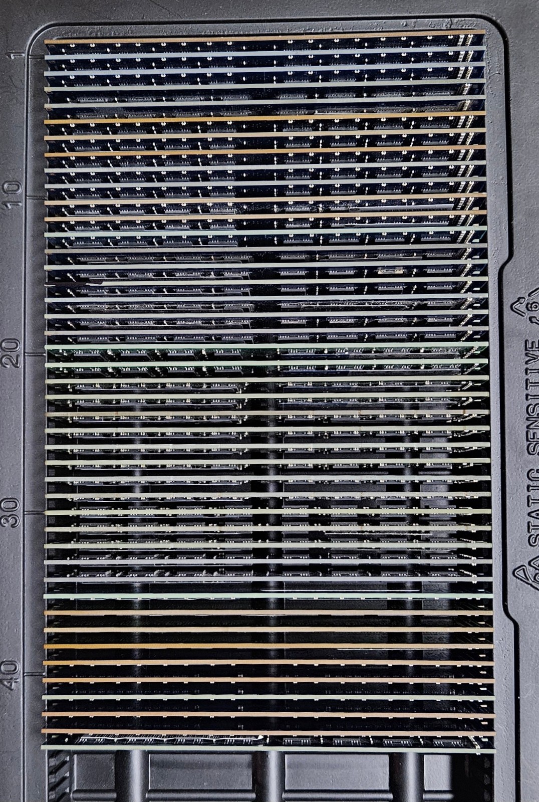 Lot of (44) 4GB PC3-12800U DDR3-1600/1866 Desktop RAM Modules - Tested