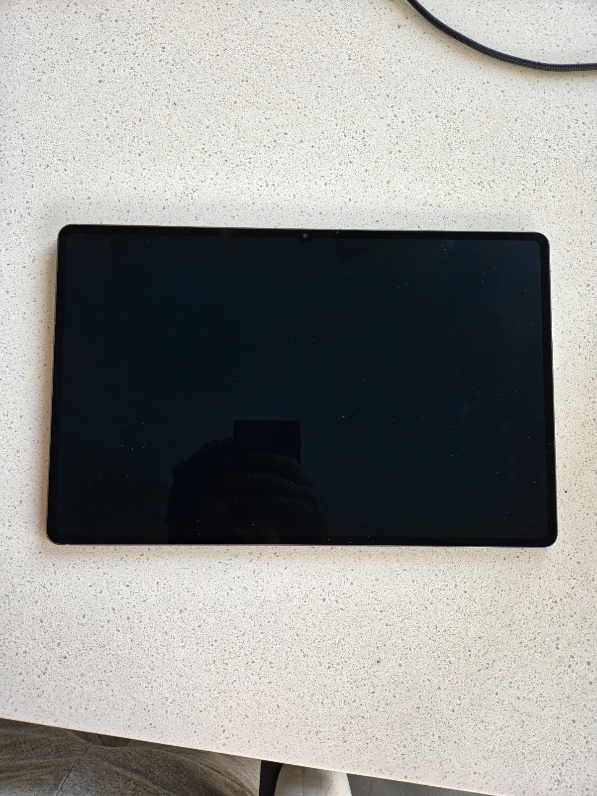 Samsung Galaxy Tab 14.6 in Wi-Fi Tablet 256MB Black w/ Keyboard Case Bundle