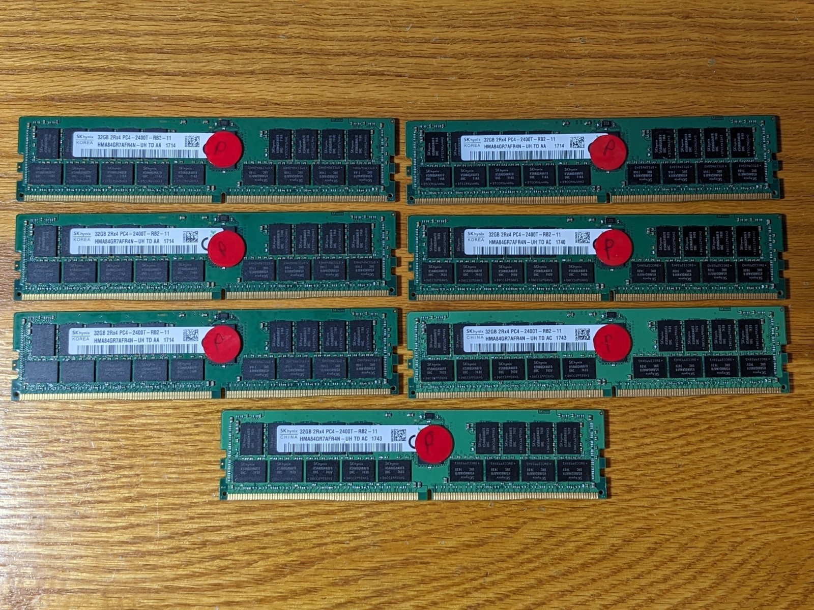 LOT 7x Hynix 32gb PC4-2400T 2Rx4 DDR4 ECC RDIMM Memory HMA84GR7AFR4N-UH - PARTS LOT 7x Hynix 32gb PC4-2400T 2Rx4 DDR4 ECC RDIMM Memory HMA84GR7AFR4N-UH - PARTS