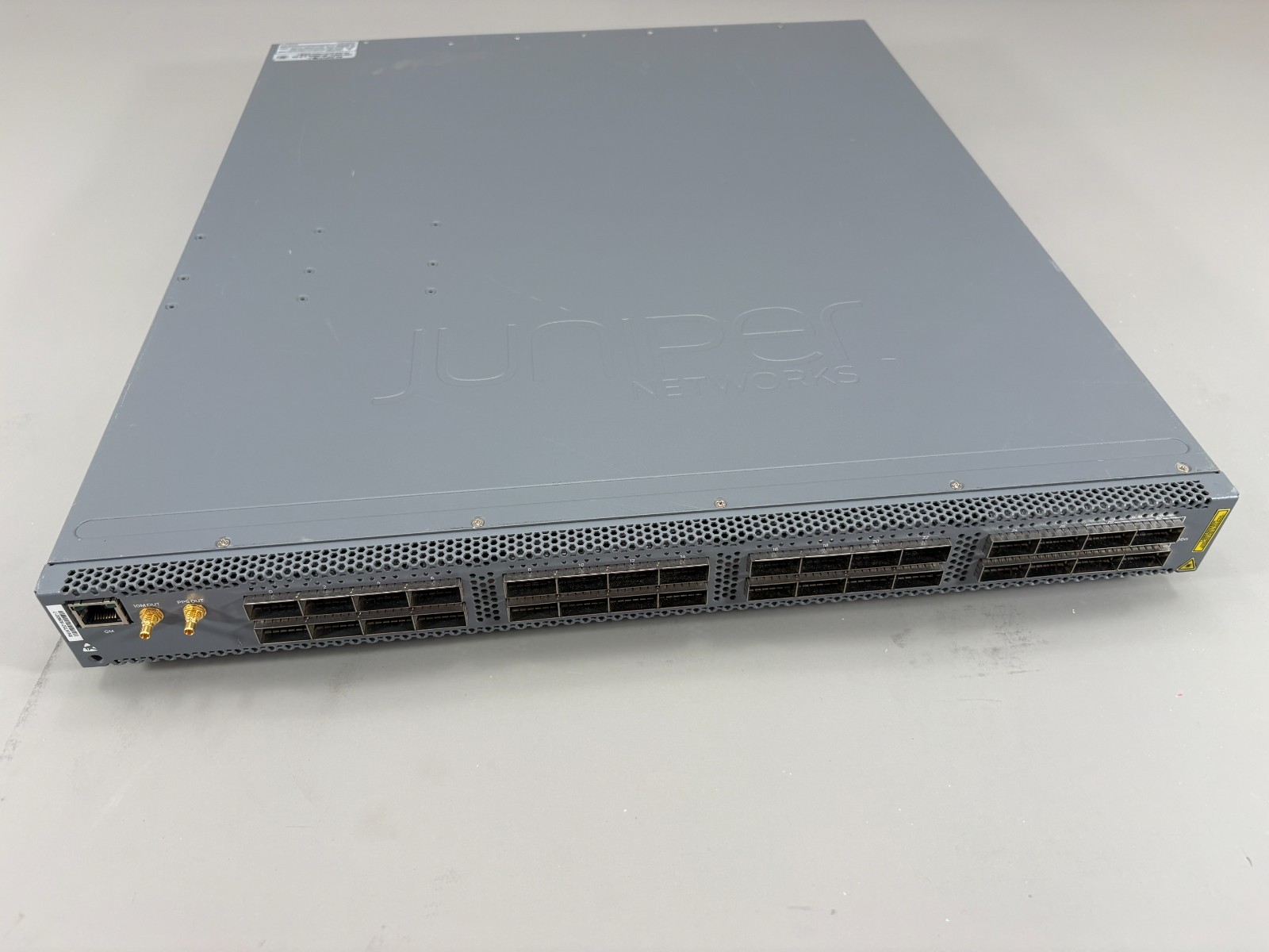 AS IS Juniper QFX5110-32C 32-Port 100G Switch NON-WORKING FOR PARTS NO PSU/FANS