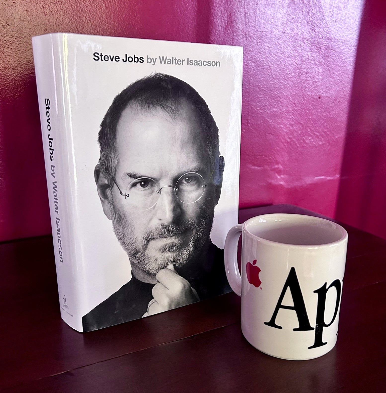 Vintage 90s Apple Computer Garamond Font Mug + Steve Jobs Hardcover Biography Vintage 90s Apple Computer Garamond Font Mug + Steve Jobs Hardcover Biography