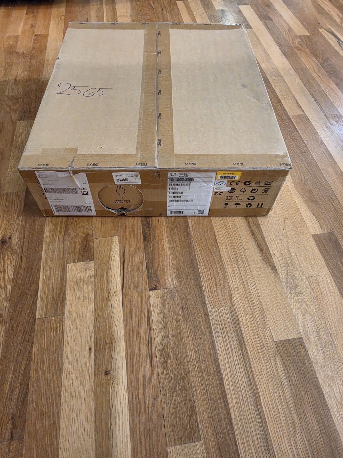 NEW Juniper EX4400-48P • 48× PoE+ Gigabit Ports • 2× 100G QSFP NEW Juniper EX4400-48P • 48× PoE+ Gigabit Ports • 2× 100G QSFP