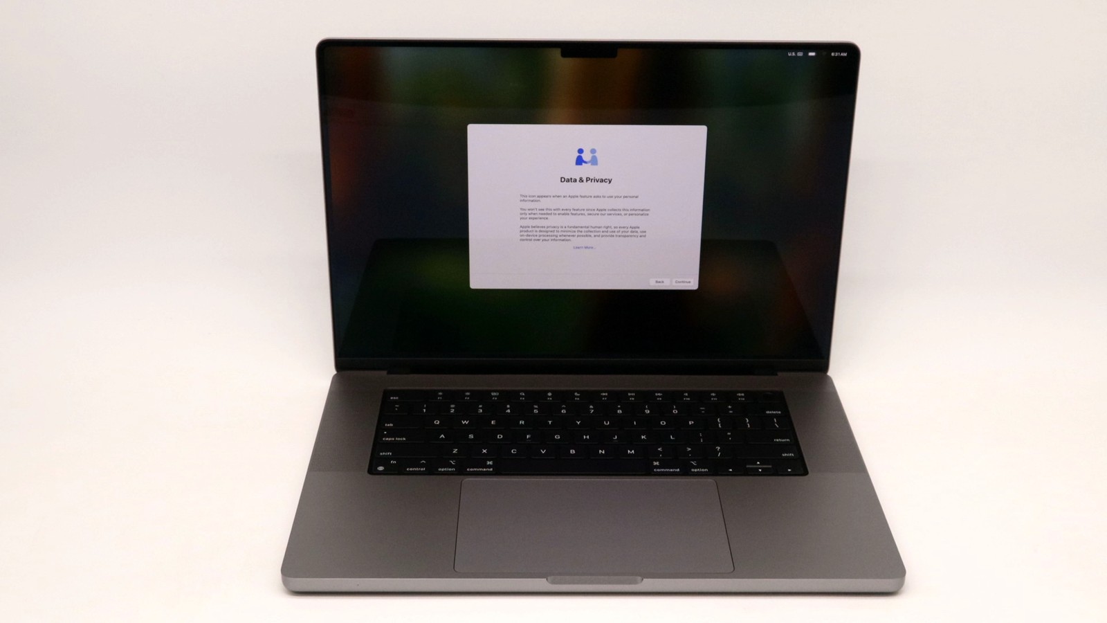 Apple Macbook Pro 16\