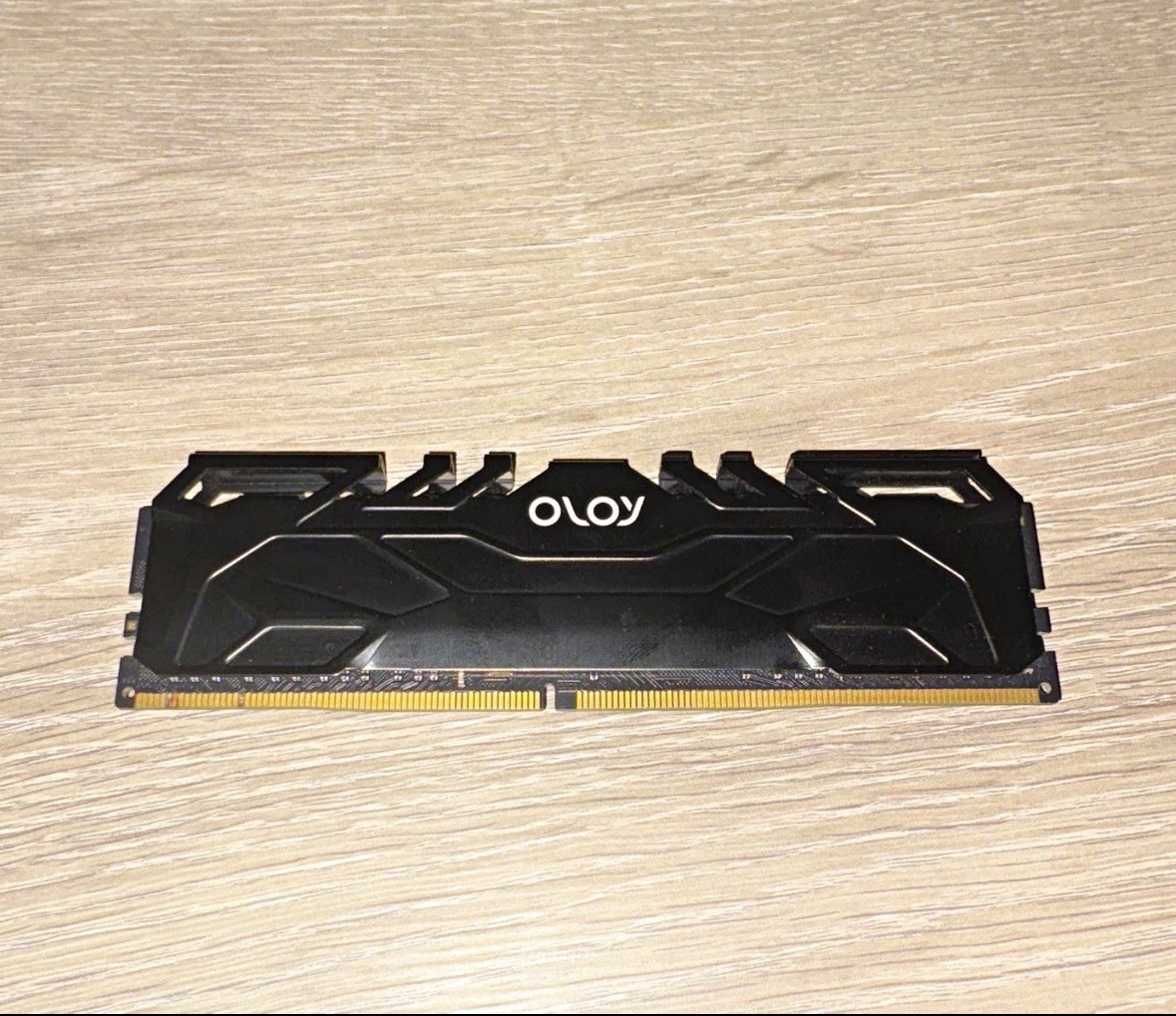 OLOy 16GB (2x8GB) DDR4-3000 MHz PC4-24000