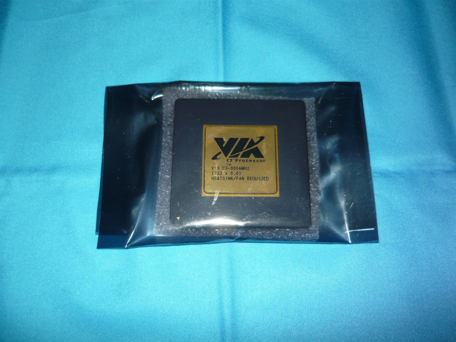 Vintage VIA C3 Processor Socket 370 800MHz 133x6.0 Heatsink Fan Required Used