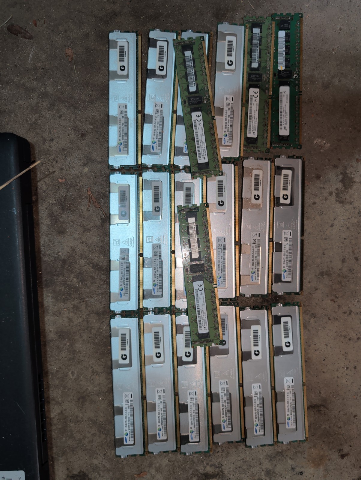 Samsung 8GB 4Rx8 PC3L-8500R DDR3L ECC RDIMM RAM M393B1K73CHD-YF8 | Lot of 20
