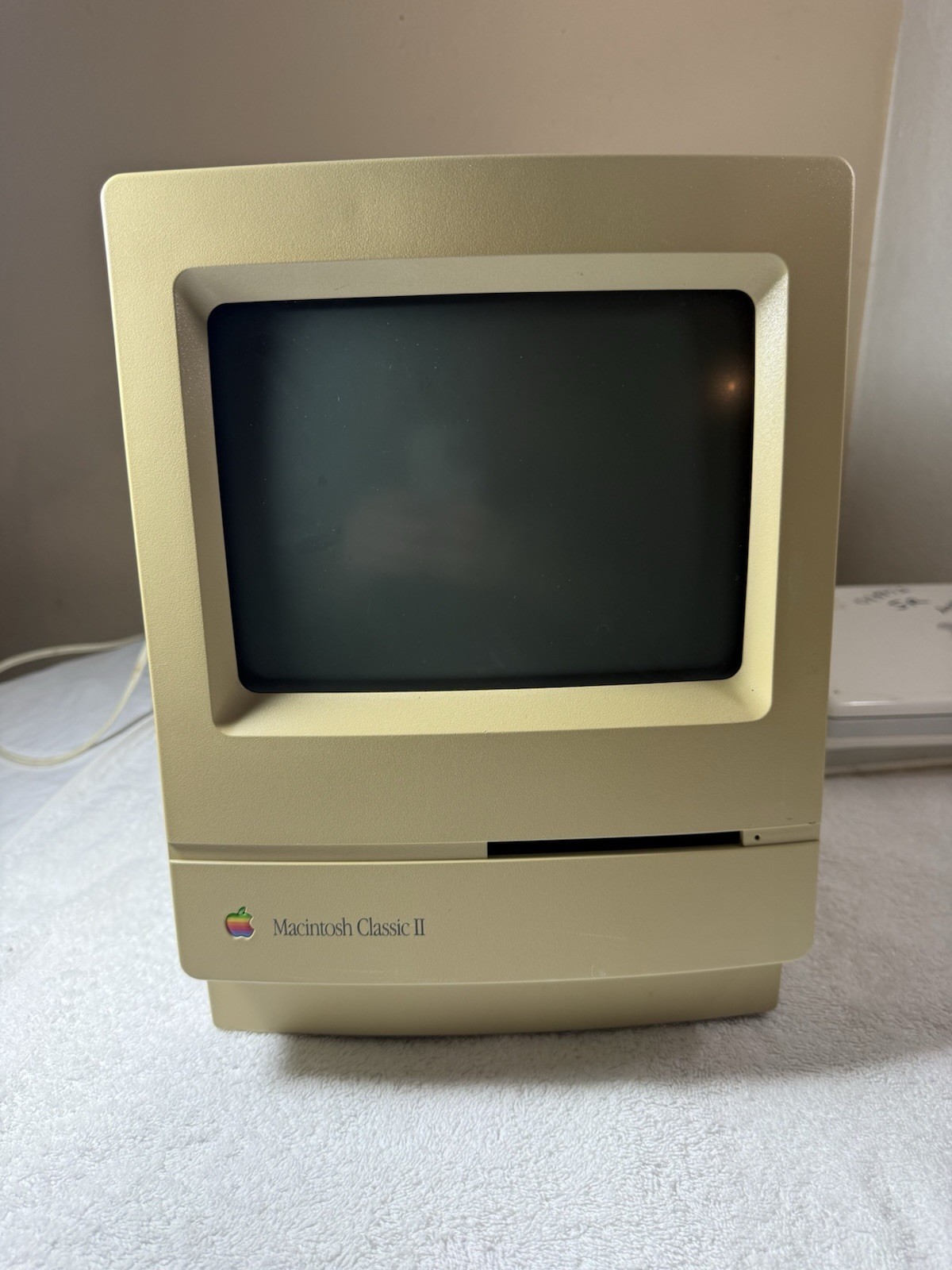 Vintage Apple Macintosh Classic II Computer M4150 July 1992 PARTS ONLY Untested