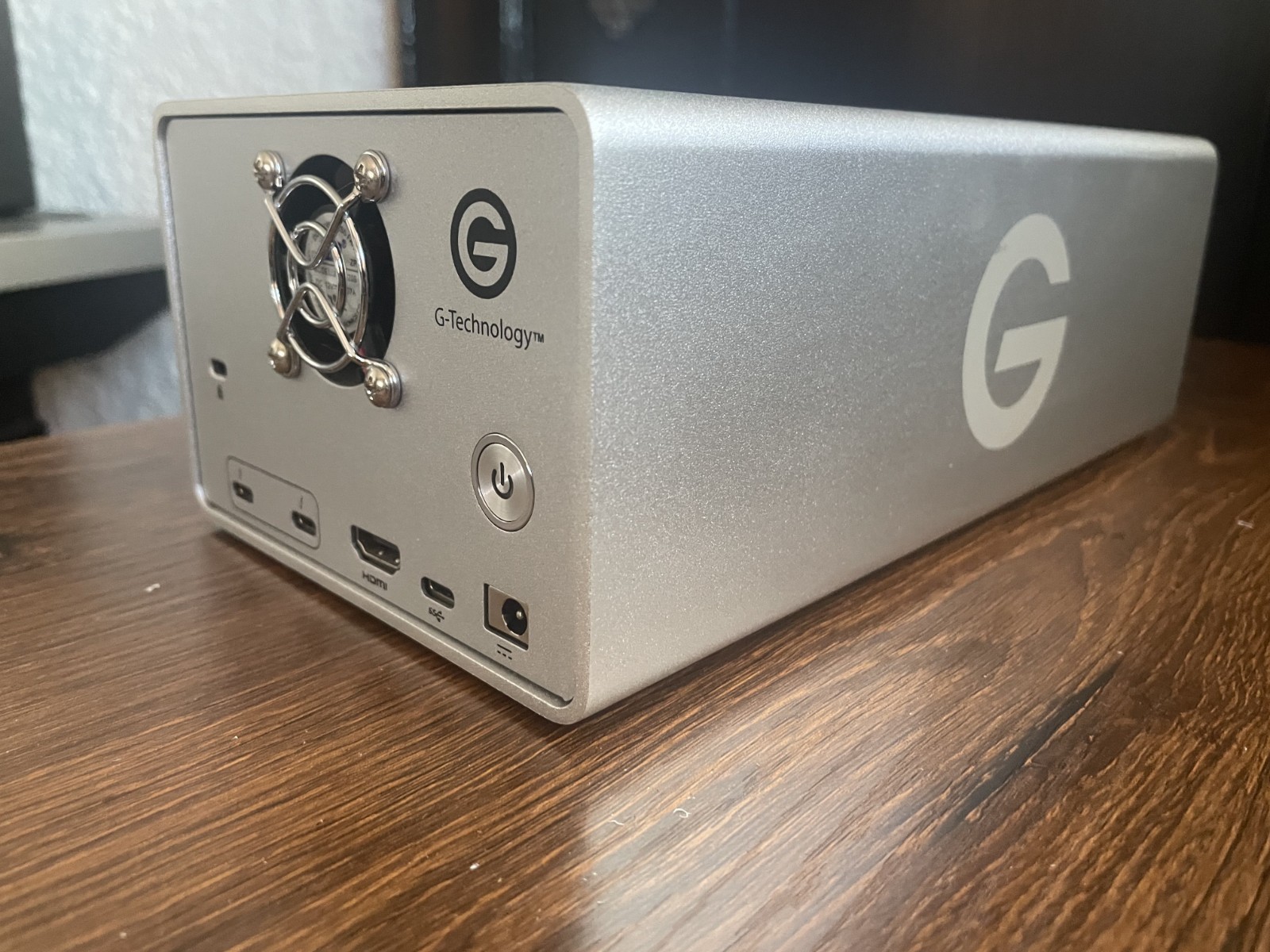 36TB G-RAID 2, Thunderbolt 3, USB-C, HDMI port 7200RPM 2xUltrastar drives inside 36TB G-RAID 2, Thunderbolt 3, USB-C, HDMI port 7200RPM 2xUltrastar drives inside