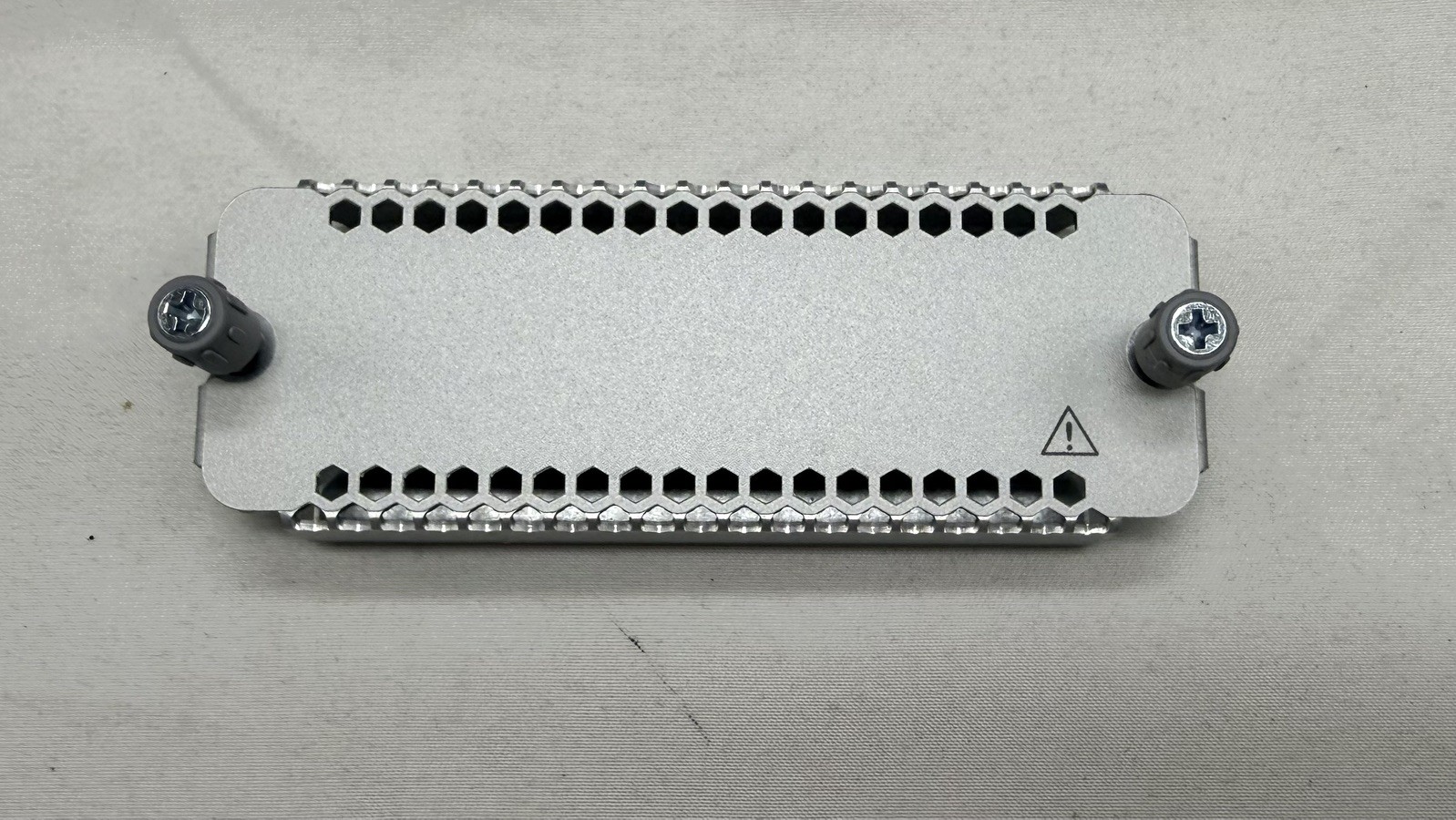 Cisco Catalyst C8300 C8200 NIM blank C8300-NIM-BLANK - Alt PN: 800-106453-01 Cisco Catalyst C8300 C8200 NIM blank C8300-NIM-BLANK - Alt PN: 800-106453-01
