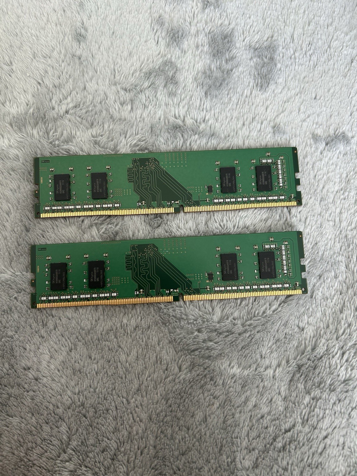 SK Hynix 8GB (2x4GB) DDR4 2400MHz PC4-19200 Desktop RAM Memory Kit SK Hynix 8GB (2x4GB) DDR4 2400MHz PC4-19200 Desktop RAM Memory Kit
