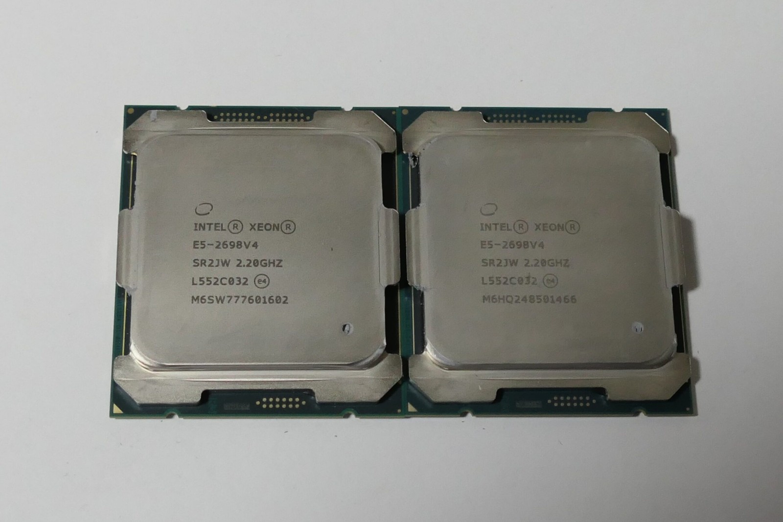 Matched Pair _ Intel Xeon E5-2698 V4 2.2GHz 20-Core Processor CPU LGA2011 SR2JW Matched Pair _ Intel Xeon E5-2698 V4 2.2GHz 20-Core Processor CPU LGA2011 SR2JW