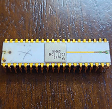 MOS MCS 6502 Ceramic DIP Vintage CPU/Processor Chip ALL LEGS INTACT (BO) picture