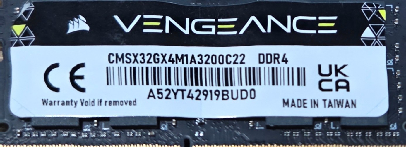 Corsair Vengeance 32GB DDR4-3200 PC4-25600- CMSX32GX4M1A3200C22  Memory Module