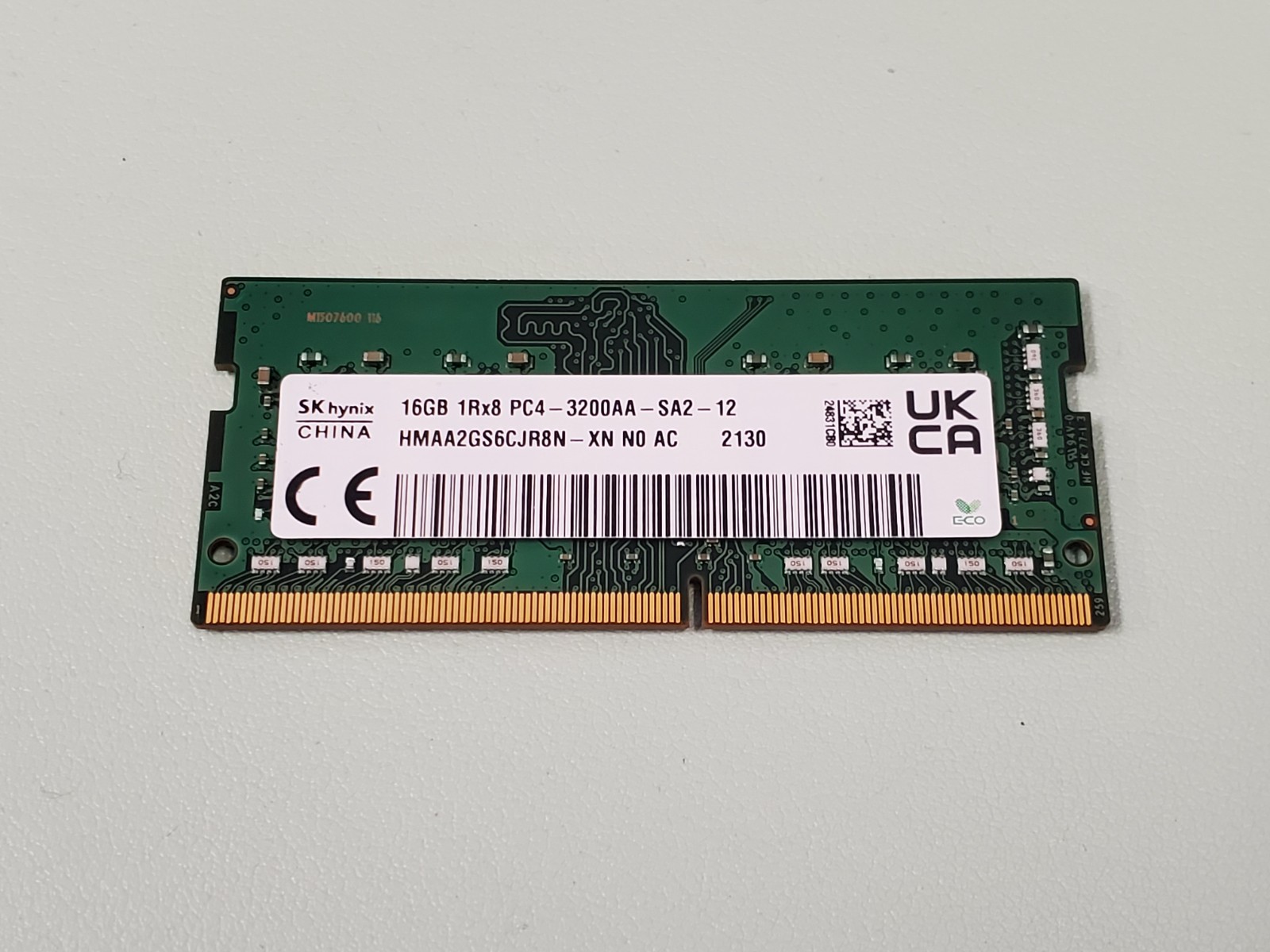 SK Hynix 16GB 1Rx8 PC4-3200AA-SA2-12 HMAA2GS6CJR8N-XN N0 SO-DIMM LAP TOP Memory SK Hynix 16GB 1Rx8 PC4-3200AA-SA2-12 HMAA2GS6CJR8N-XN N0 SO-DIMM LAP TOP Memory