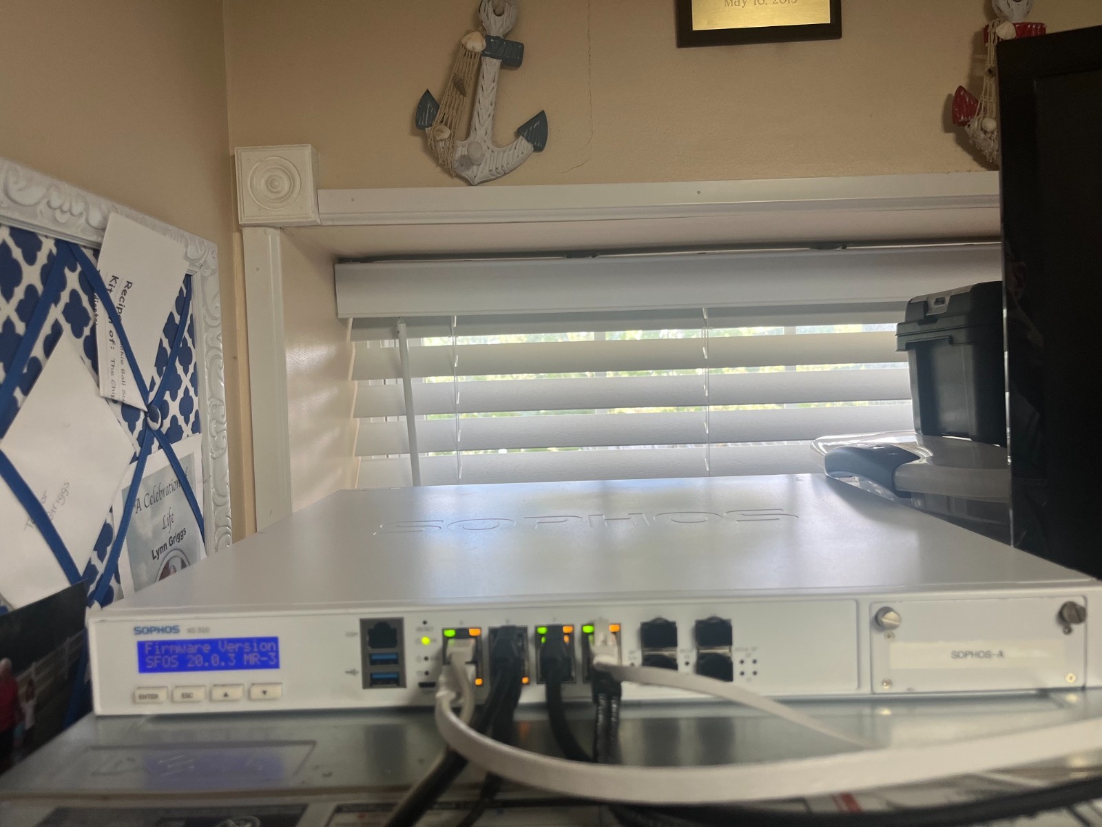 Sophos XG 310 Rev. 2 Network Security Firewall Appliance Sophos XG 310 Rev. 2 Network Security Firewall Appliance