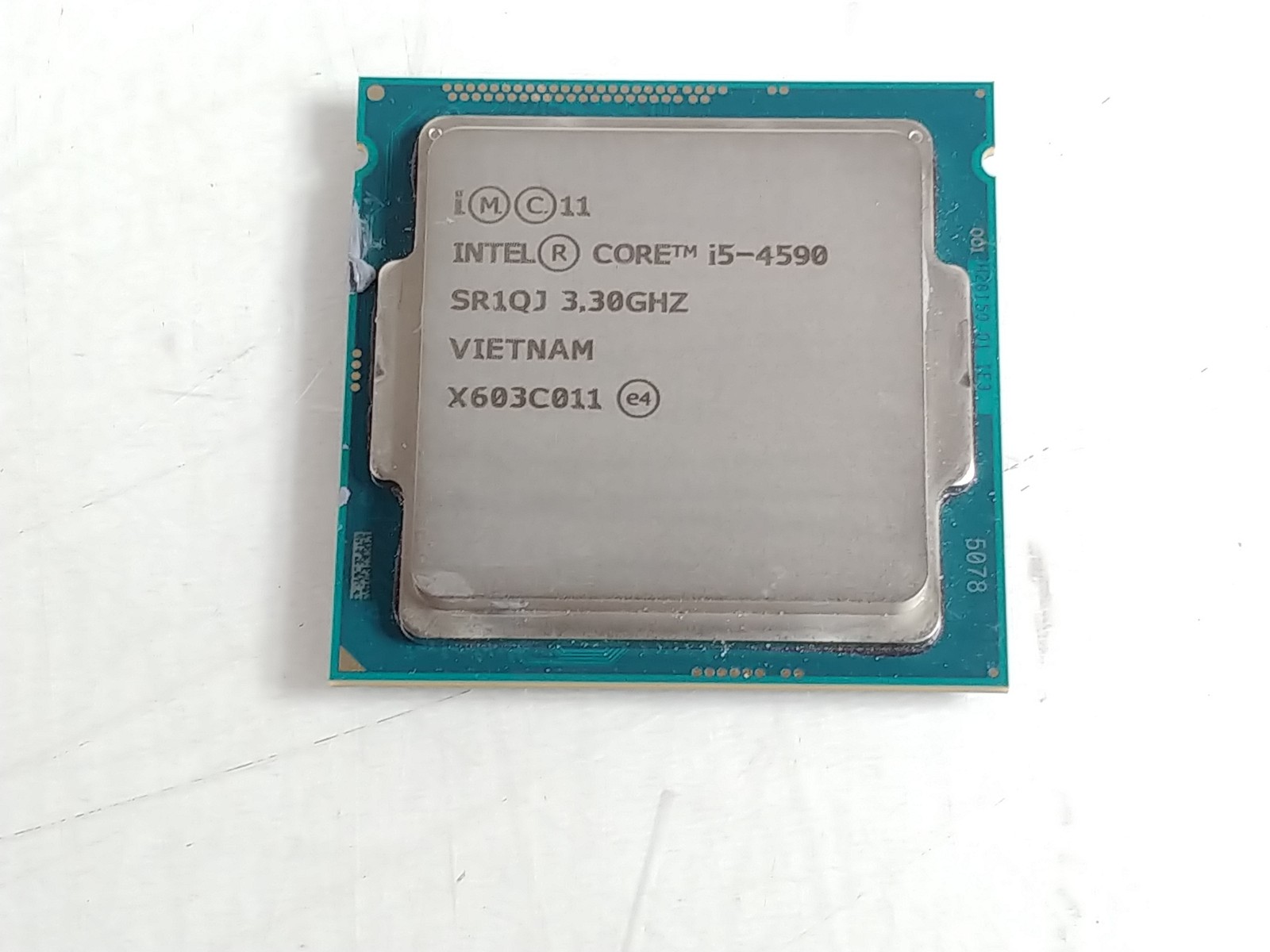 Intel Core i5-4590 3.3 GHz 5 GT/s LGA 1150 Desktop Processor CPU SR1QJ Intel Core i5-4590 3.3 GHz 5 GT/s LGA 1150 Desktop Processor CPU SR1QJ