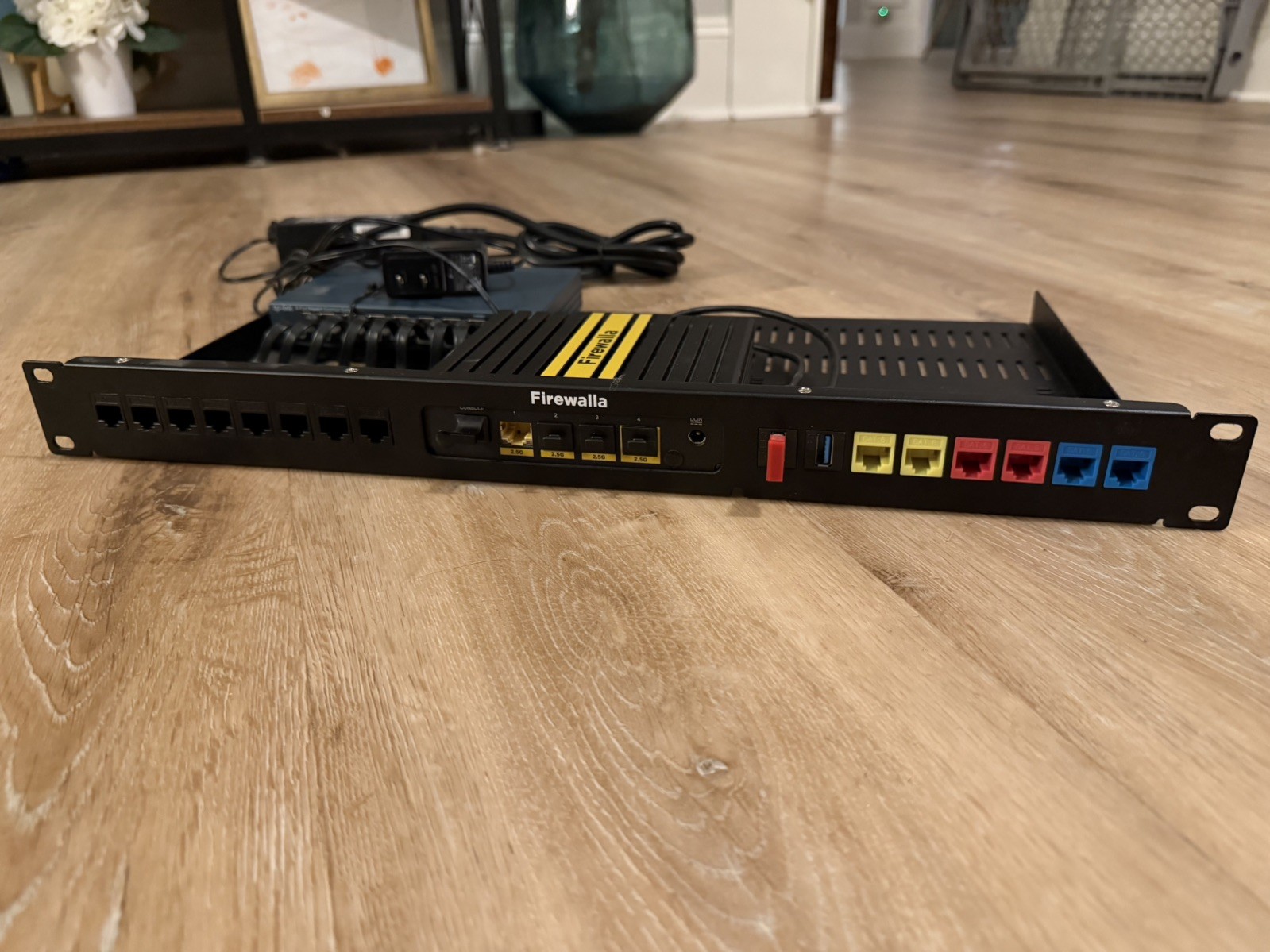 Firewalla Gold Plus 2.5GbE Firewall Router with Rack Mount - Excellent Condition