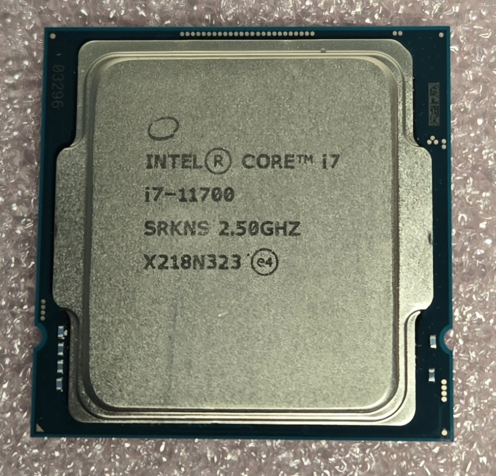 Intel Core i7-11700 Processor 2.5 GHz, 8 Cores, Socket FCLGA1200 - SRKNS Intel Core i7-11700 Processor 2.5 GHz, 8 Cores, Socket FCLGA1200 - SRKNS