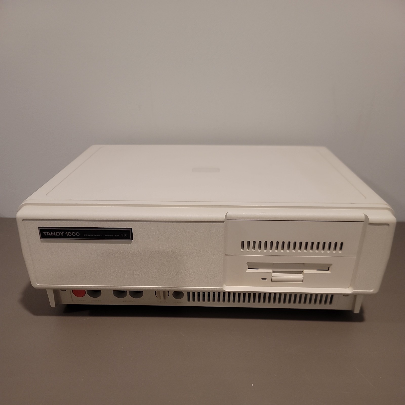 Tandy 1000 TX Personal Computer Vintage PC very clean untested no accessories 