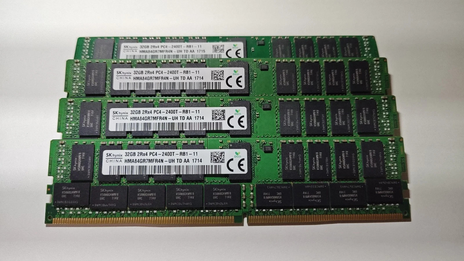 128GB Kit SK Hynix PC4-2400T-RB1 DDR4 ECC RAM Memory 32GB Qty4 (HMA84GR7MFR4NUH) 128GB Kit SK Hynix PC4-2400T-RB1 DDR4 ECC RAM Memory 32GB Qty4 (HMA84GR7MFR4NUH)