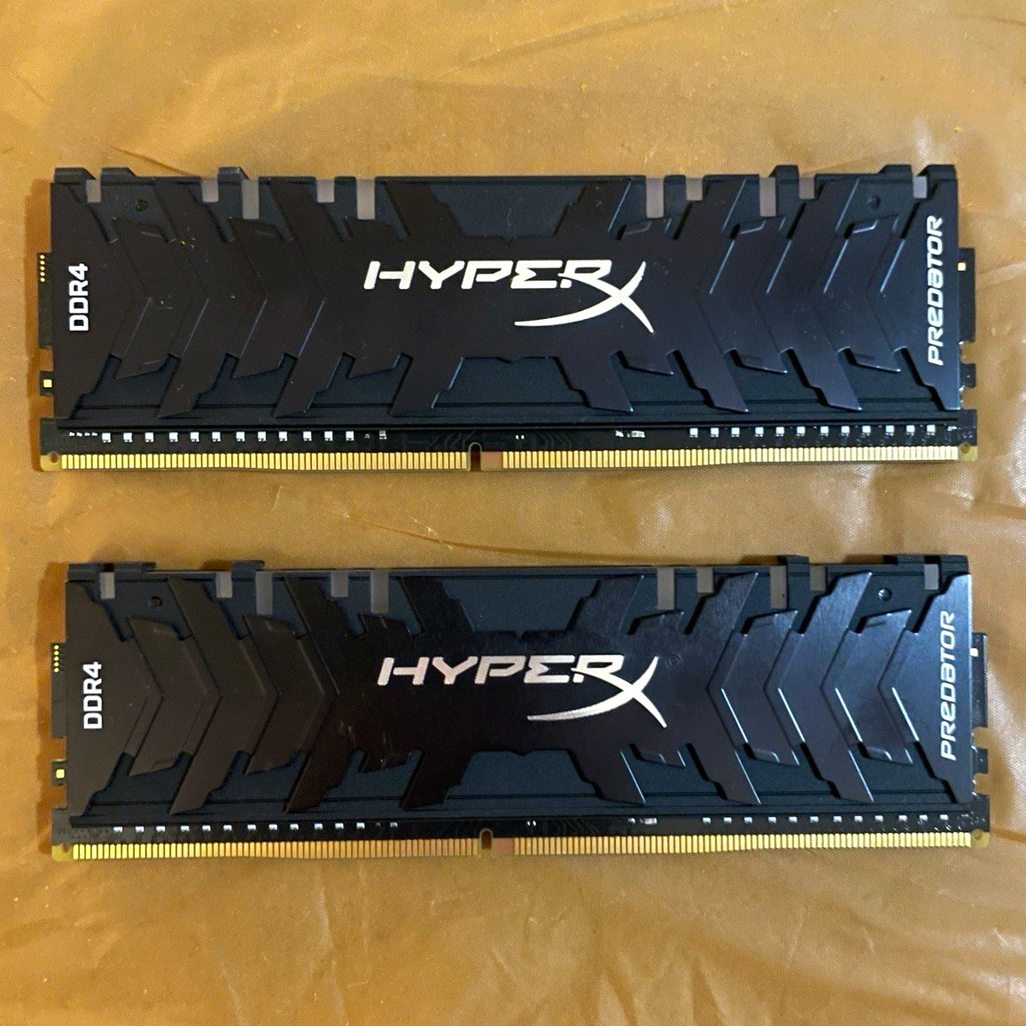 HyperX Predator 16GB (2x8GB) DDR4-3200 PC4-25600 DIMM RAM Model HX432C16