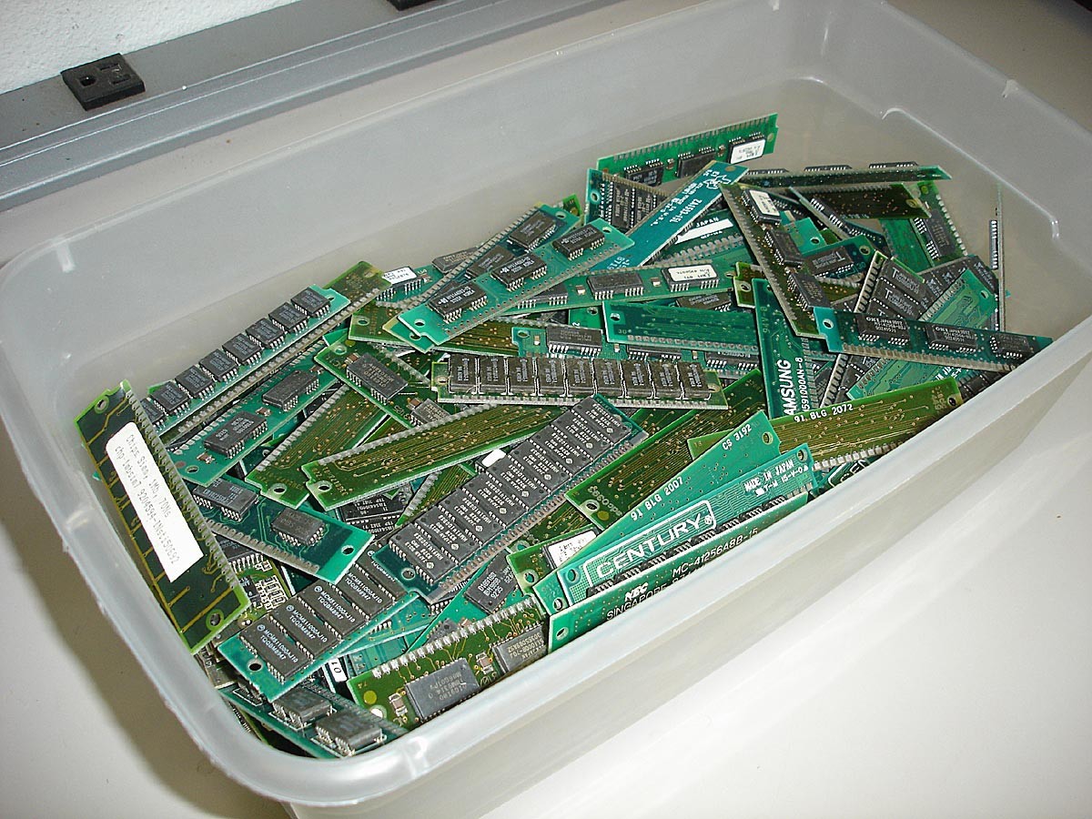 Lot of 30-Pin Simms - 4.4lb Ram - Mixed EDO PC Memory 1-16 Meg - Exc Condition