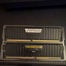 Corsair Vengeance LPX DDR4 16GB (2x8GB) 3000MHz CMK16GX4M2B3000C15 picture
