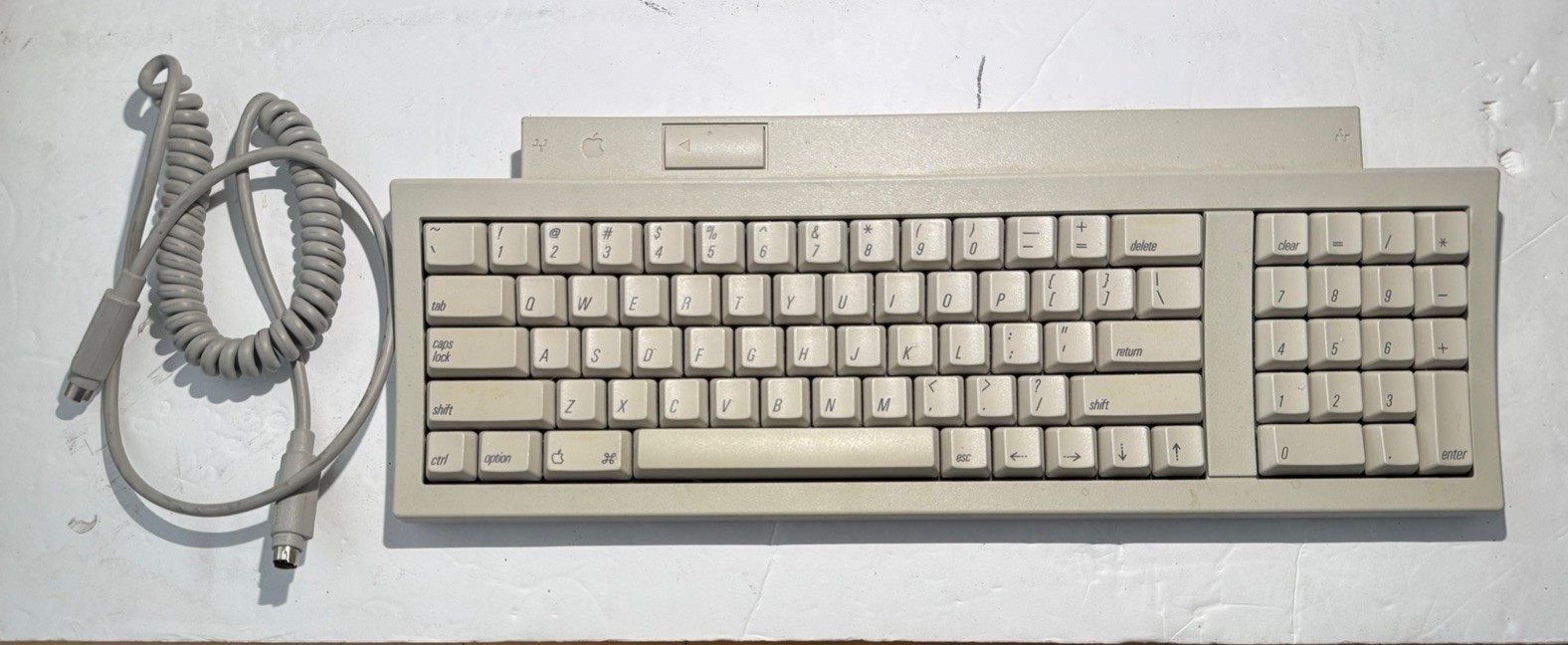Vintage 1991 Apple Keyboard II M0487 ADB Rare