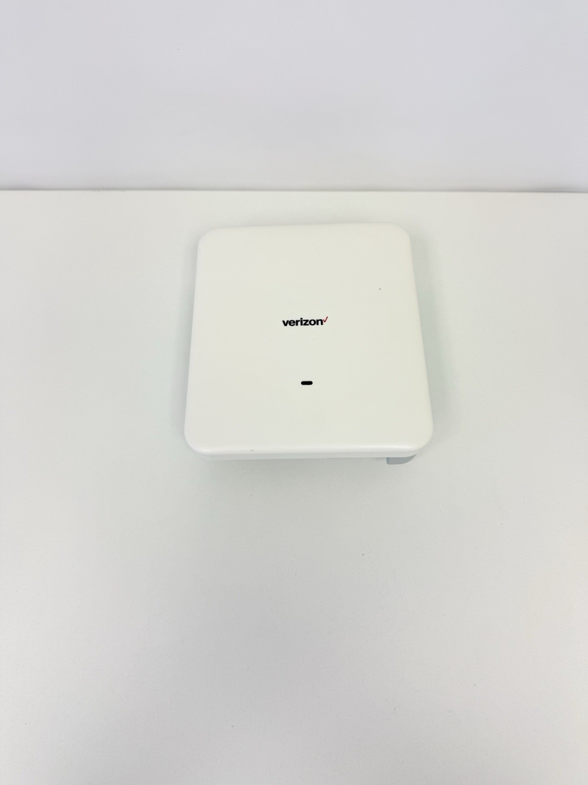 SAMSUNG SLS-BU10G 4G LTE NETWORK EXTENDER 2 FOR ENTERPRISE -VERIZON