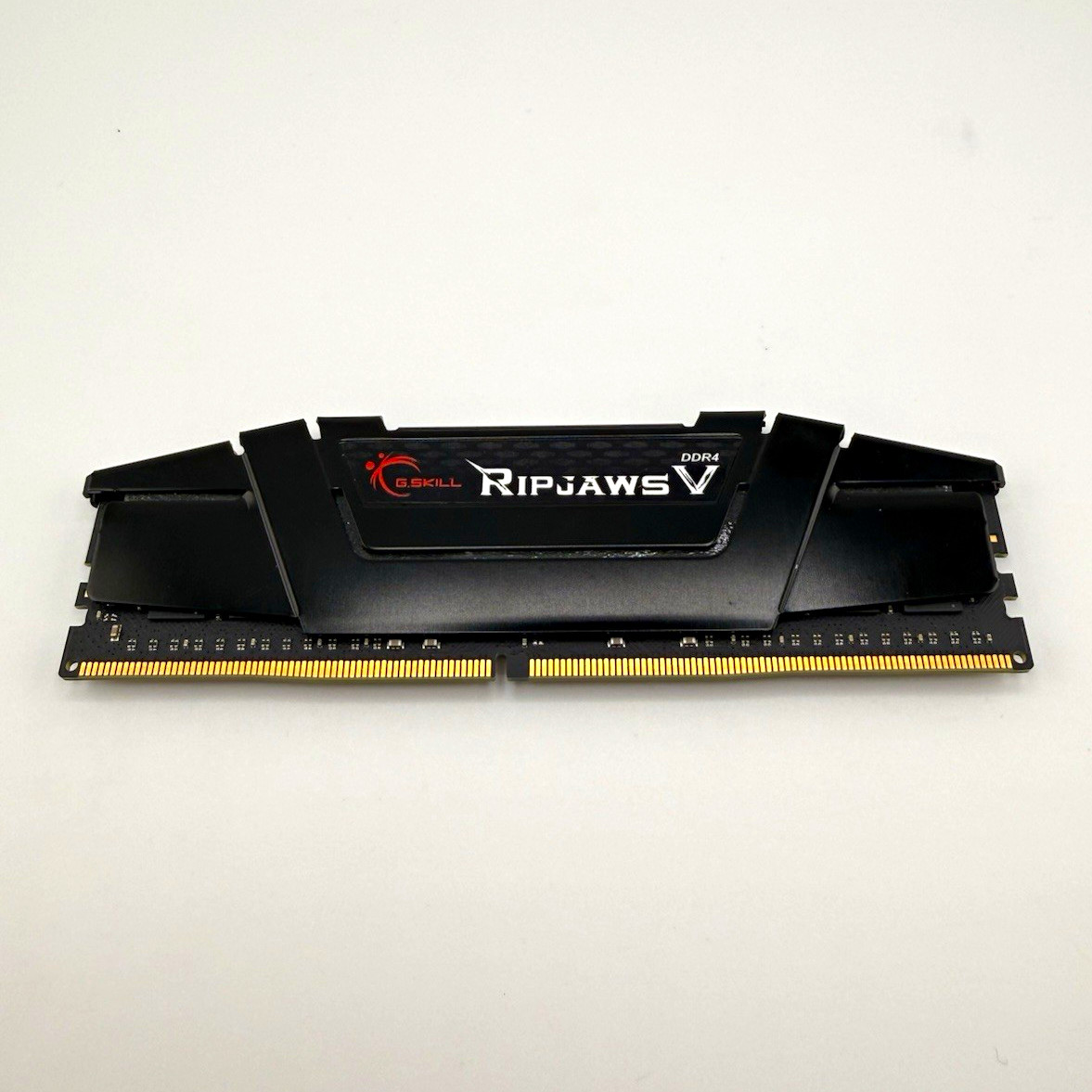 G.SKILL Ripjaws V 32GB (1x32GB) DDR4-3200 288-Pin DIMM XMP 2.0 F4-3200C16S-32GVK G.SKILL Ripjaws V 32GB (1x32GB) DDR4-3200 288-Pin DIMM XMP 2.0 F4-3200C16S-32GVK