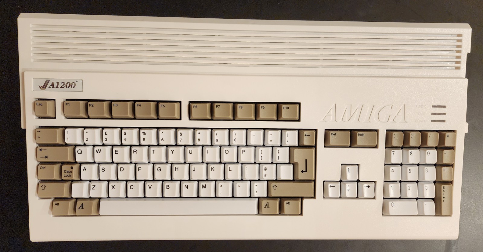 Commodore Amiga 1200 Pal + WarpedVision Commodore Amiga 1200 Pal + WarpedVision