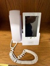Ubiquiti UniFi Talk Phone Touch UTP-Touch-White-L VoIP Touchscreen Phone picture
