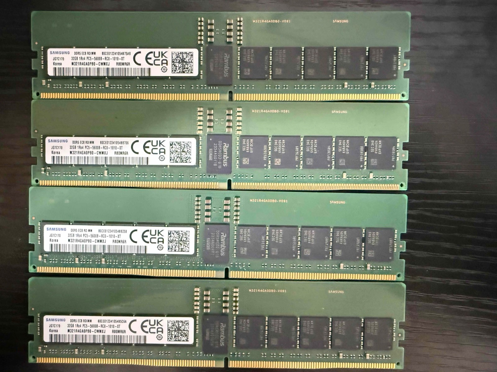 Samsung 32GB DDR5-5600 EC8 ECC RDIMM SERVER RAM Memory (M321R4GA0PB0)