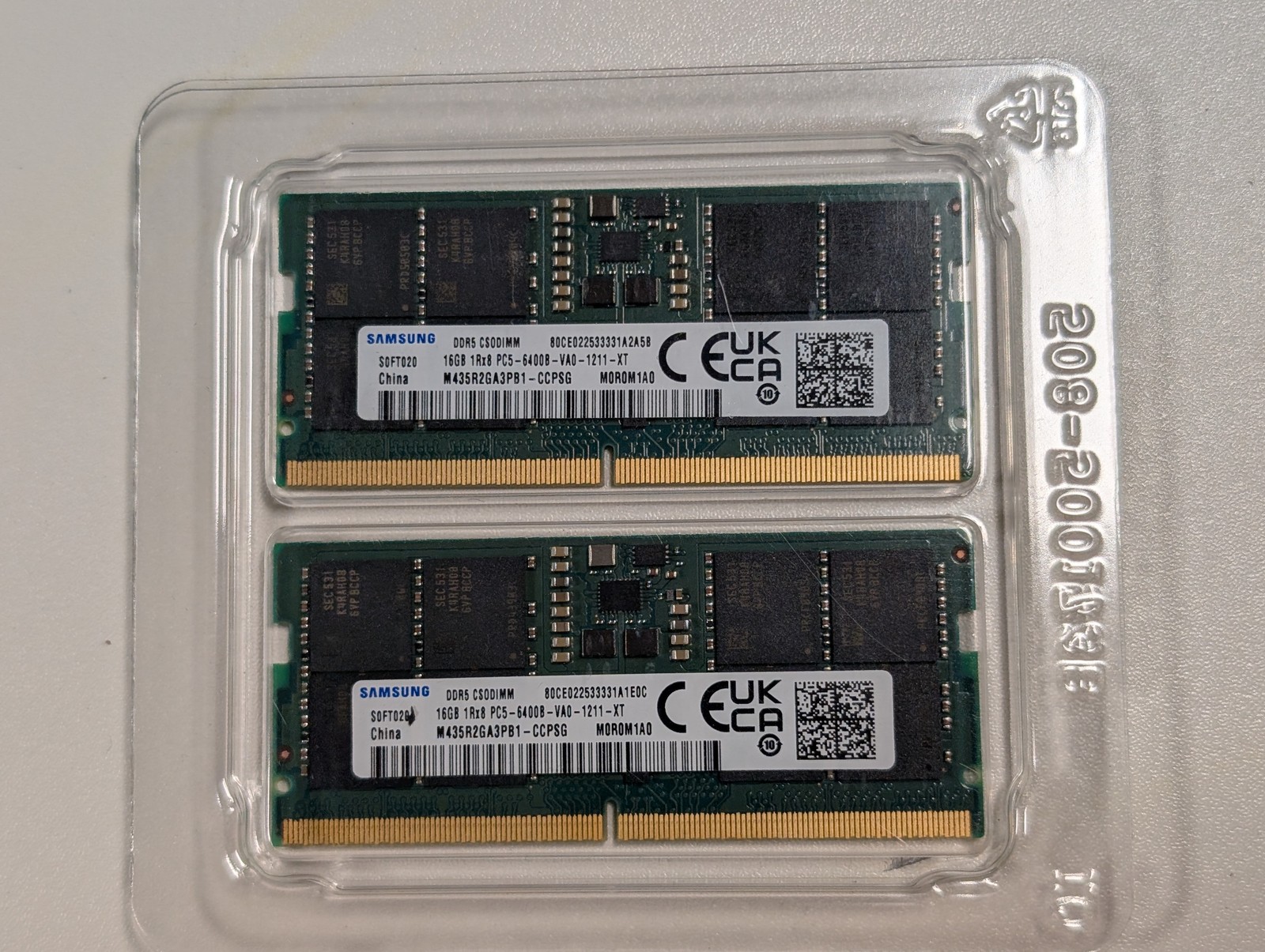 32 GB RAM kit (2 x 16 GB). Original identity: Samsung 32GB (2x16GB) DDR5-6400 PC 32 GB RAM kit (2 x 16 GB). Original identity: Samsung 32GB (2x16GB) DDR5-6400 PC
