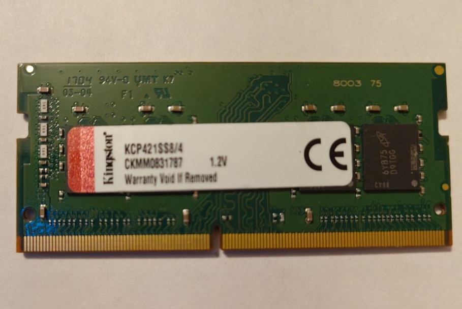(Lot of 44) Kingston 4GB SODIMM kcp421ss8/4