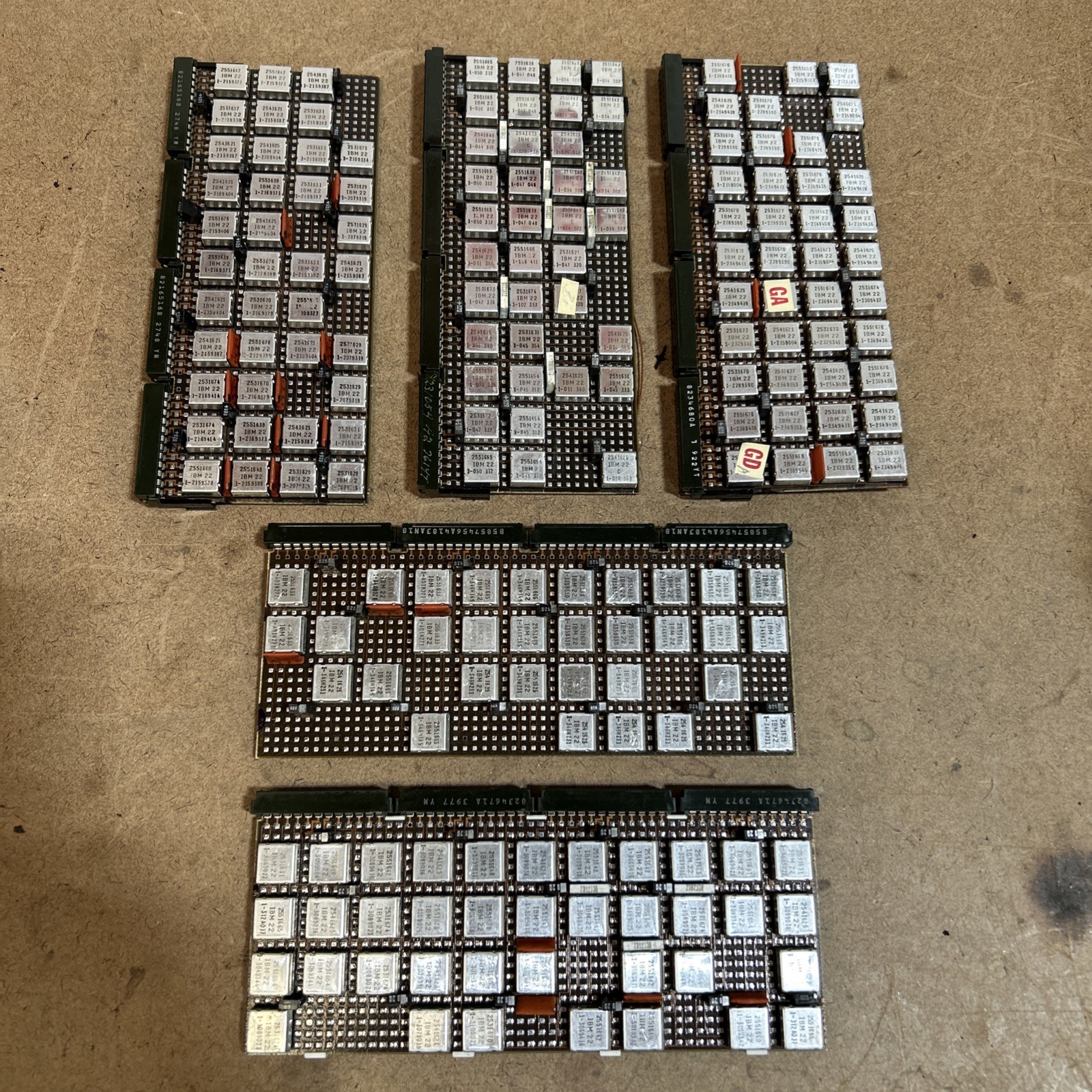 Vintage IBM Syst 370 MST Boards Lot Of 5 Heavily Populated IBM 22 Alu Can Chips Vintage IBM Syst 370 MST Boards Lot Of 5 Heavily Populated IBM 22 Alu Can Chips