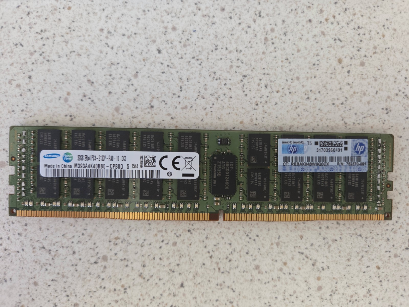 Samsung 32GB 2Rx4 PC4-2133P M393A4K40BB0-CPB0Q Server Memory RAM *HP 752370-091