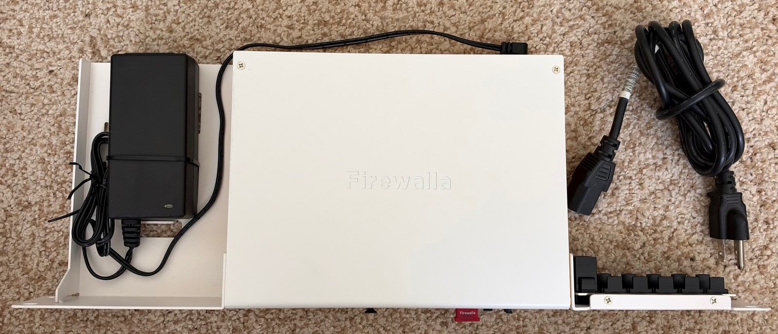 Firewalla Gold Pro 10GbE Firewall Router with Rack Mount Ears and USB Key Firewalla Gold Pro 10GbE Firewall Router with Rack Mount Ears and USB Key
