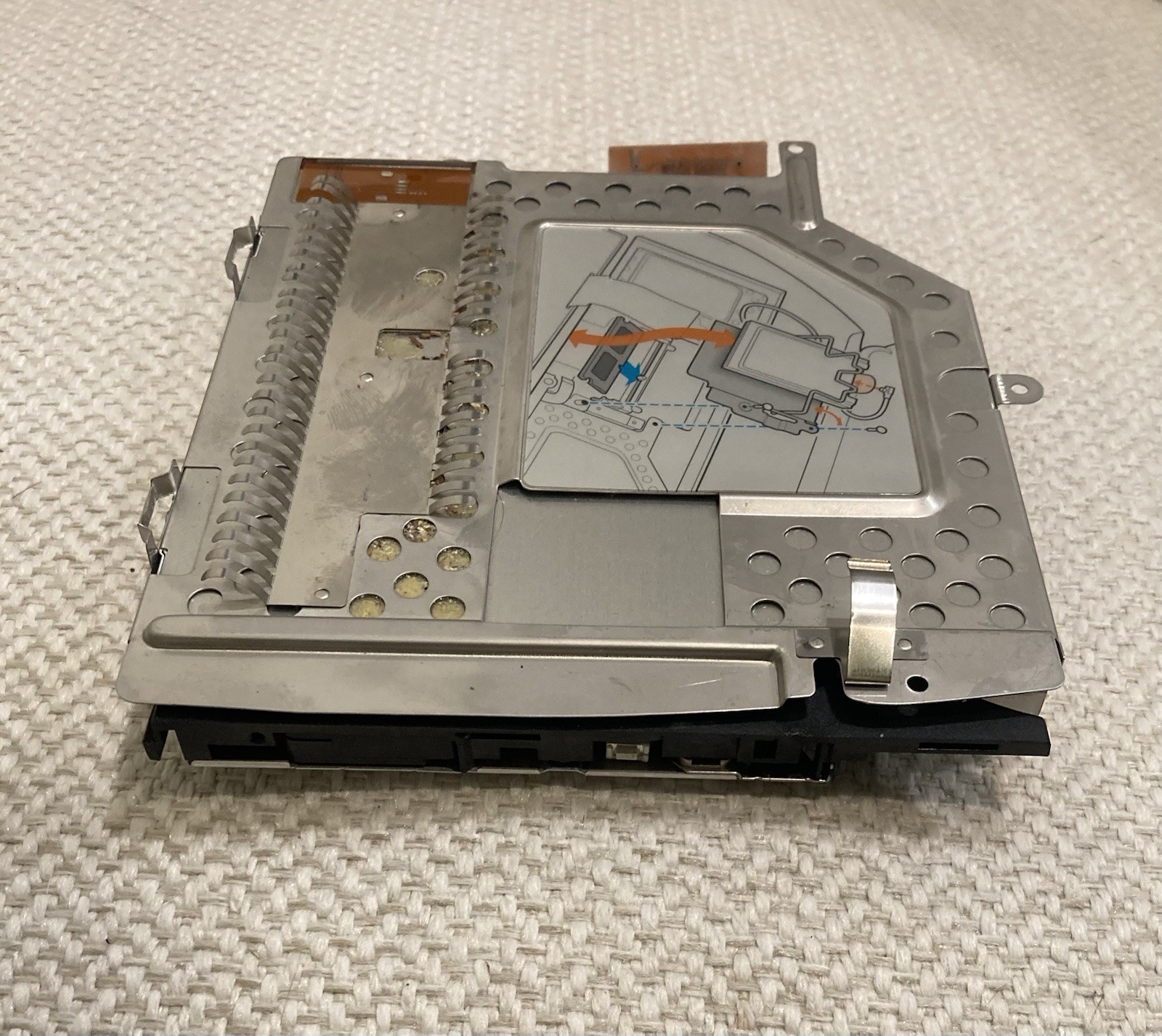 Vintage Apple iBook G3 Clamshell CD ROM for Sale - Knoppix.net