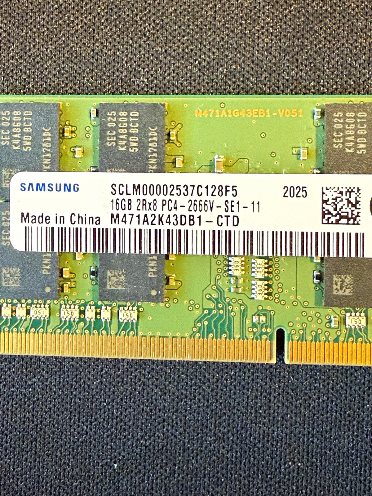 Samsung 16GB DDR4 PC4-2666V 260-Pin SO-DIMM Laptop RAM M471A2K43DB1-CTD