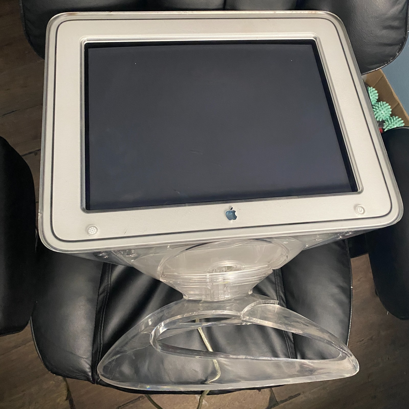 Apple Studio Display Monitor CRT 17\ Apple Studio Display Monitor CRT 17\