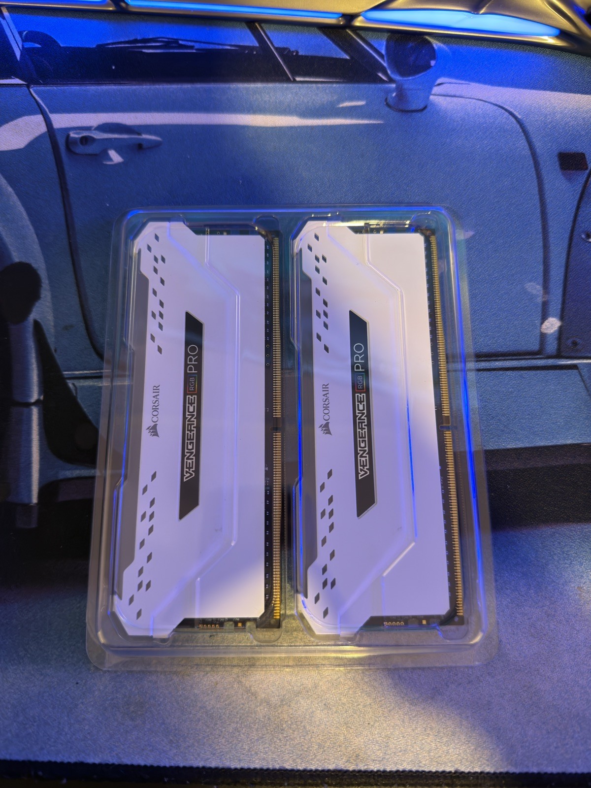 Corsair Vengeance RGB Pro 16GB (2x8GB) RAM DDR4 3600MHz CMW16GX4M2D3600C18W