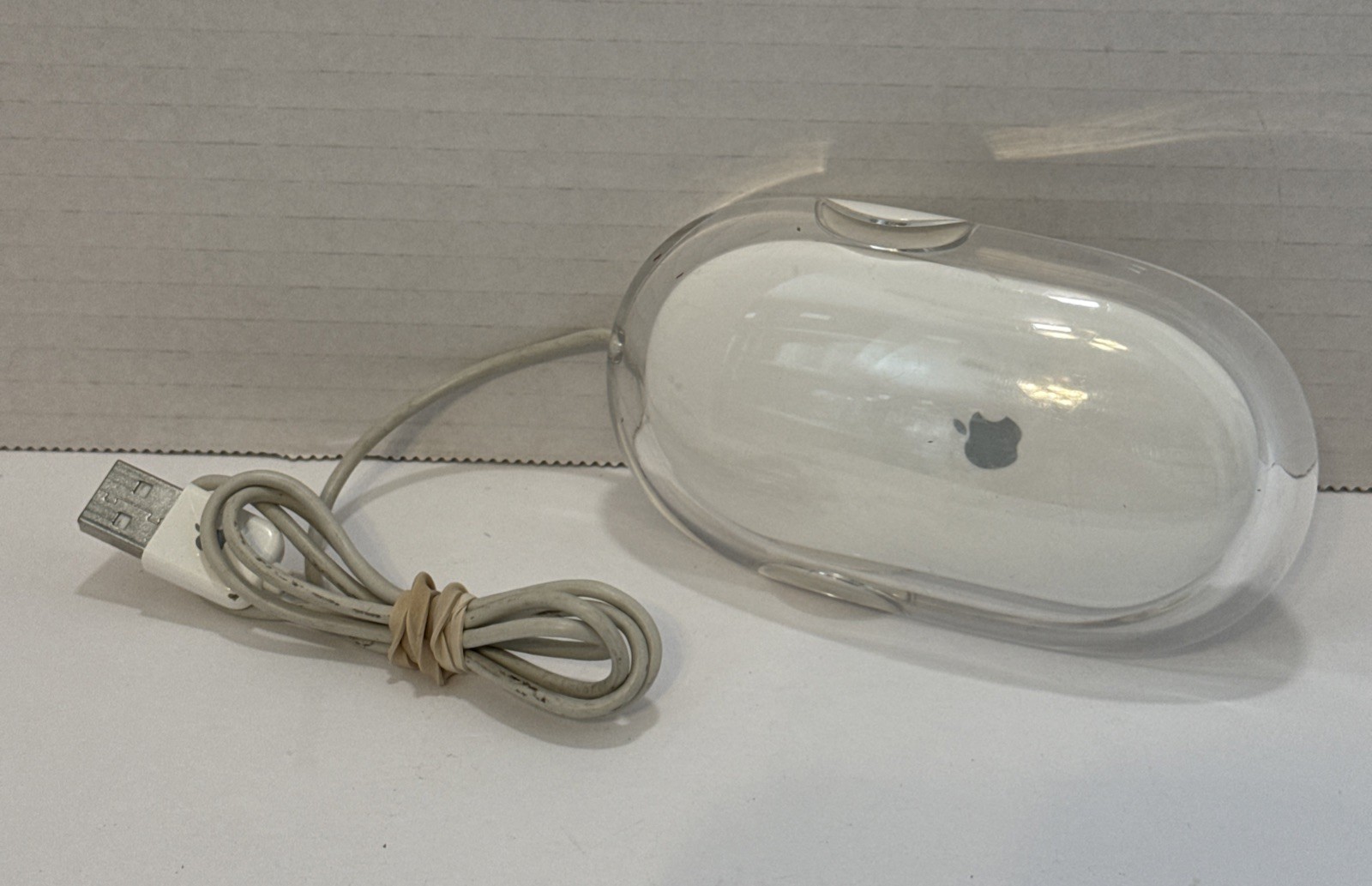 Vintage Apple Mouse USB M5769 Clear White Optical Wired iMac G3 G4 (Tested) Vintage Apple Mouse USB M5769 Clear White Optical Wired iMac G3 G4 (Tested)