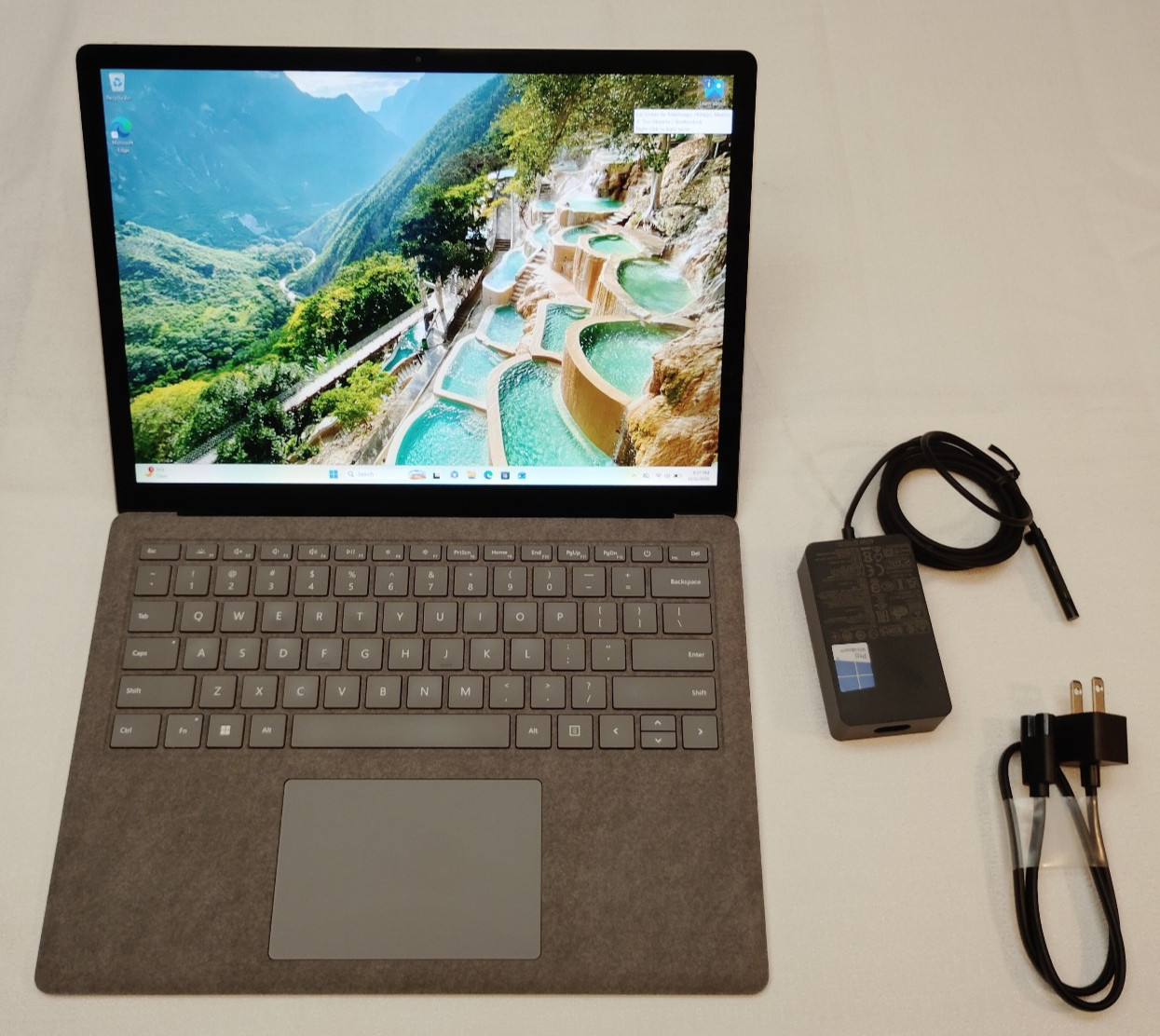 Microsoft Surface Laptop 4 – 13.5in 11th Gen Core i5–2.6 GHz–8GB RAM-256GB SSD