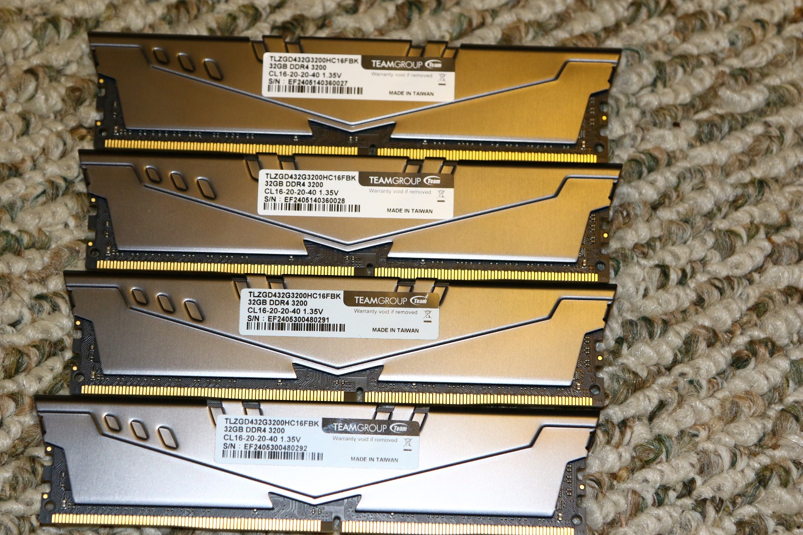 T-FORCE Vulcan Z 128GB 4x32GB DDR4-3200 CL16 RAM 2x 64GB Kits T-FORCE Vulcan Z 128GB 4x32GB DDR4-3200 CL16 RAM 2x 64GB Kits