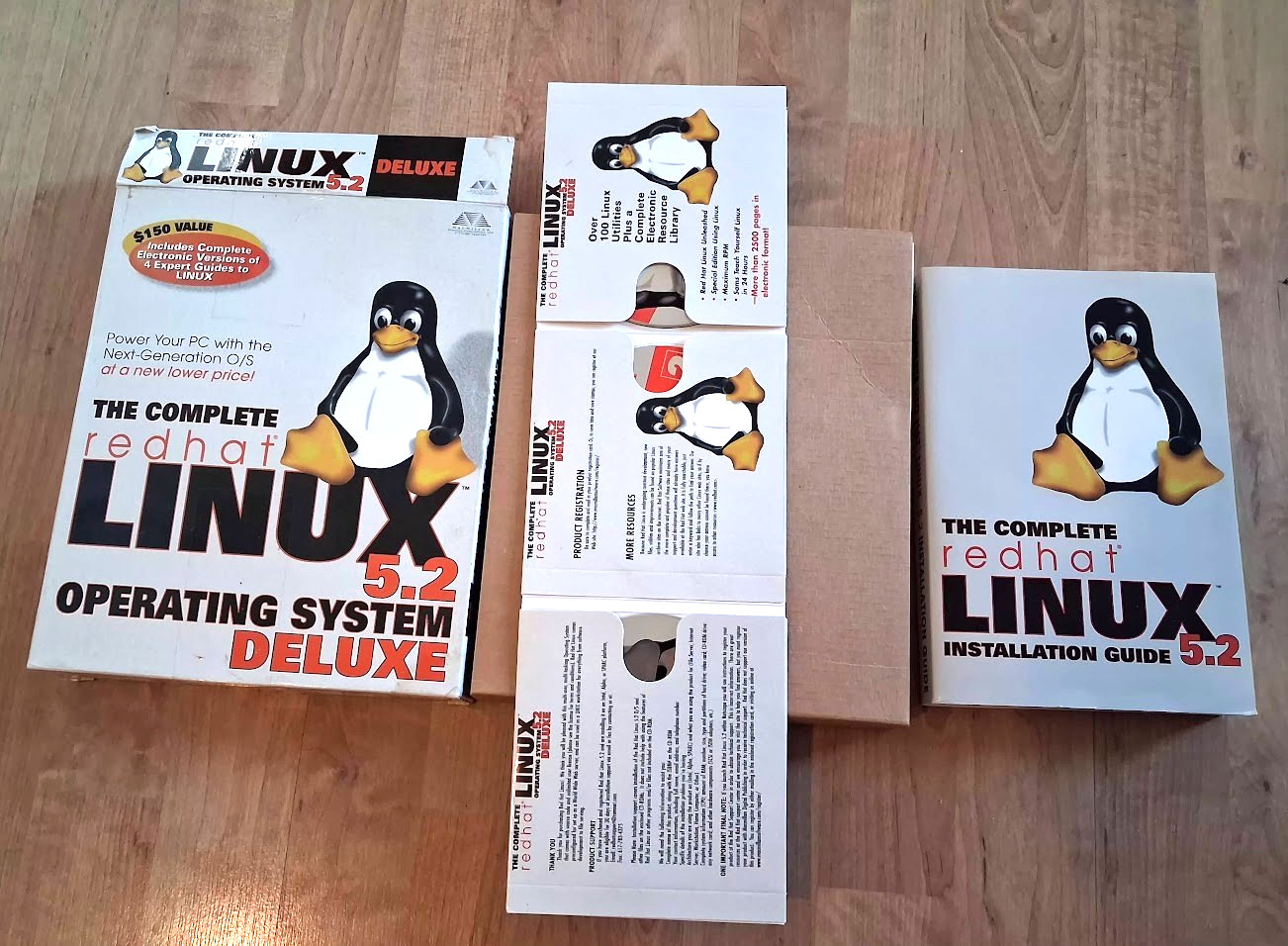 Vintage Complete LINUX red hat 5.2 Computer Operating System Deluxe in Orig Box Vintage Complete LINUX red hat 5.2 Computer Operating System Deluxe in Orig Box