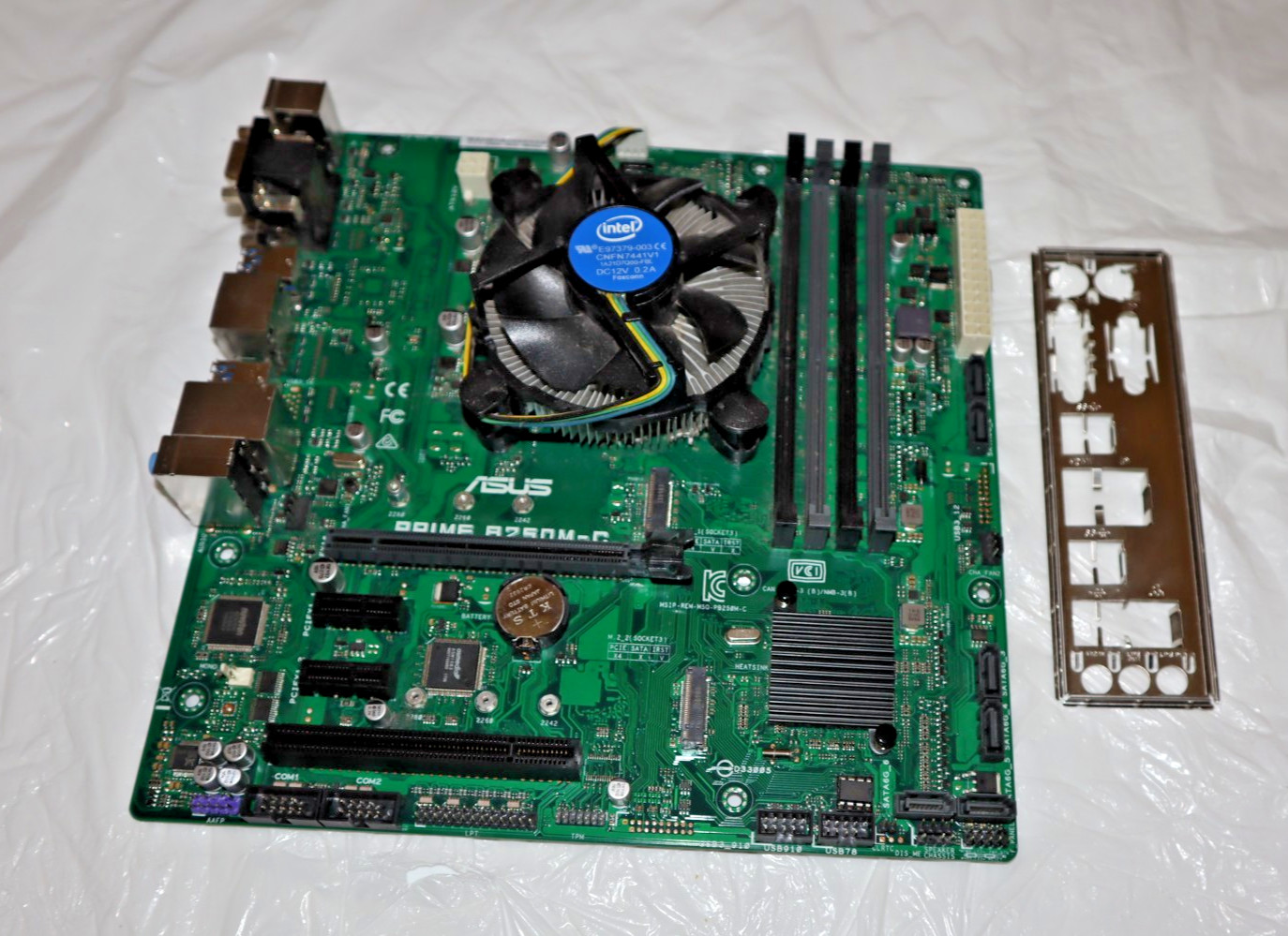 ASUS Motherboard PRIME B250M-C Intel G4560+ LGA 1151 DDR4 mATX + Fan +I/O Shield ASUS Motherboard PRIME B250M-C Intel G4560+ LGA 1151 DDR4 mATX + Fan +I/O Shield