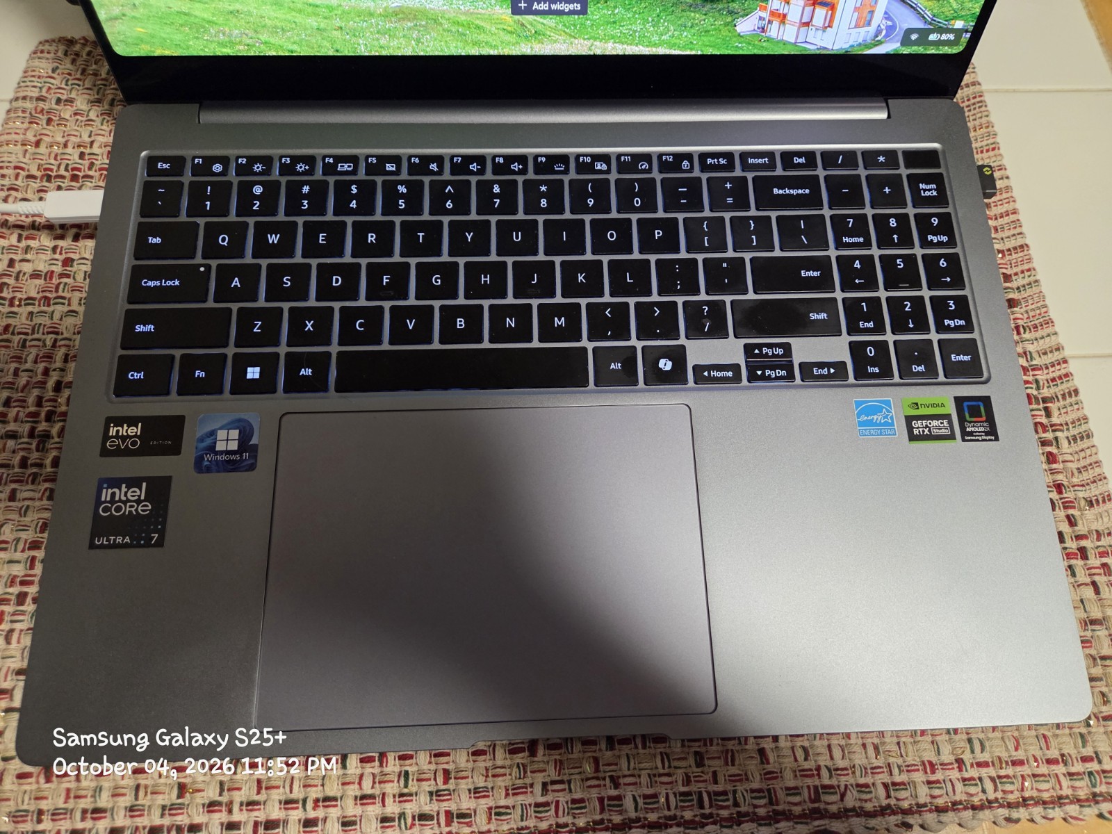 Samsung Galaxy Book4 Ultra 16\ Samsung Galaxy Book4 Ultra 16\